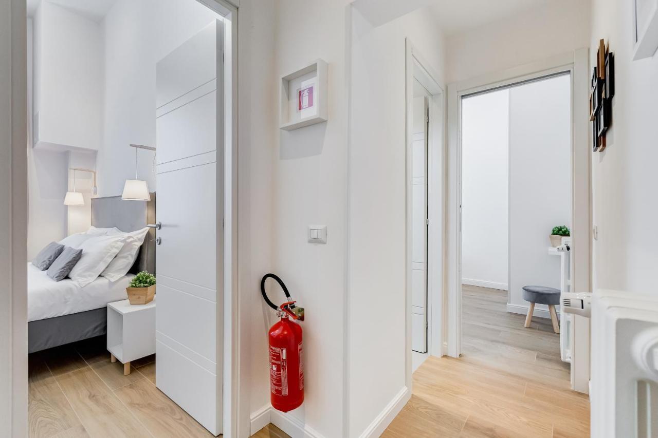 Colonna Luxury Apartment Рим Екстер'єр фото