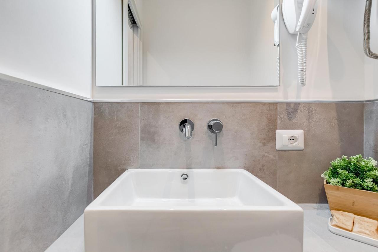 Colonna Luxury Apartment Рим Екстер'єр фото